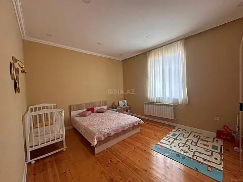Satılır 5 otaqlı həyət evi 360 m²