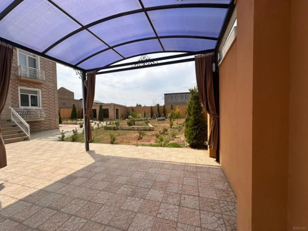 Satılır 5 otaqlı həyət evi 360 m²