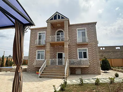 Satılır 5 otaqlı həyət evi 360 m²