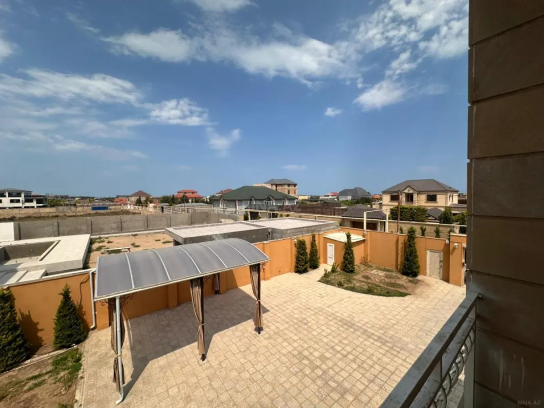 Satılır 5 otaqlı həyət evi 360 m²