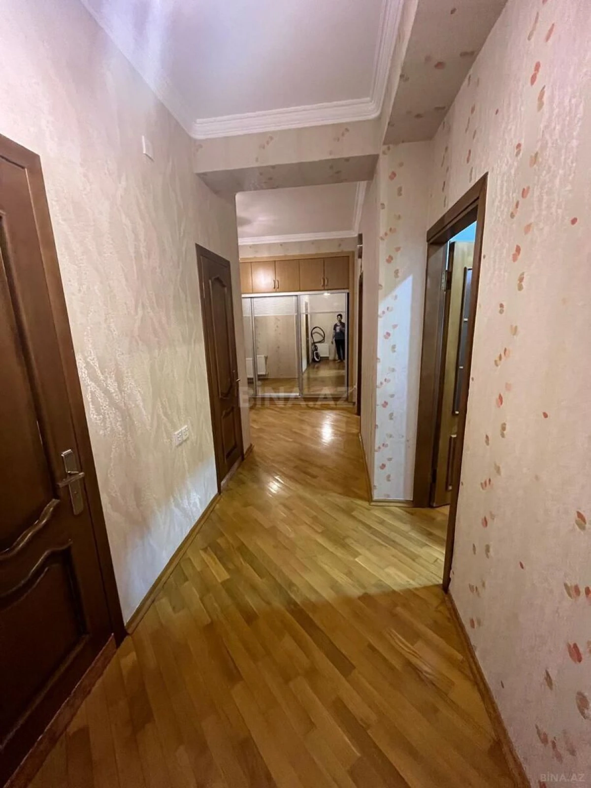 Satılır 2 otaqlı mənzil 90 m²