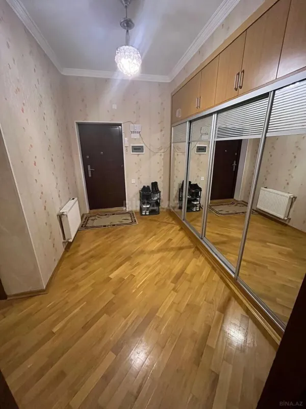 Satılır 2 otaqlı mənzil 90 m²