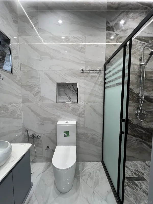 Satılır 4 otaqlı həyət evi 130 m²