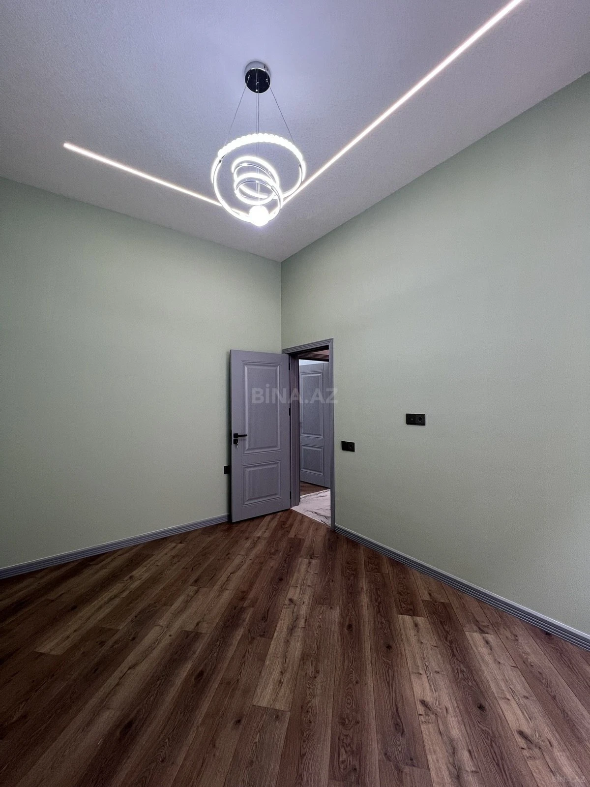 Satılır 4 otaqlı həyət evi 130 m²