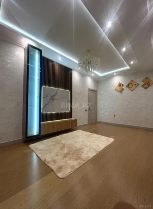 Satılır 2 otaqlı mənzil 76 m²