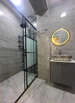 Satılır 2 otaqlı mənzil 76 m²