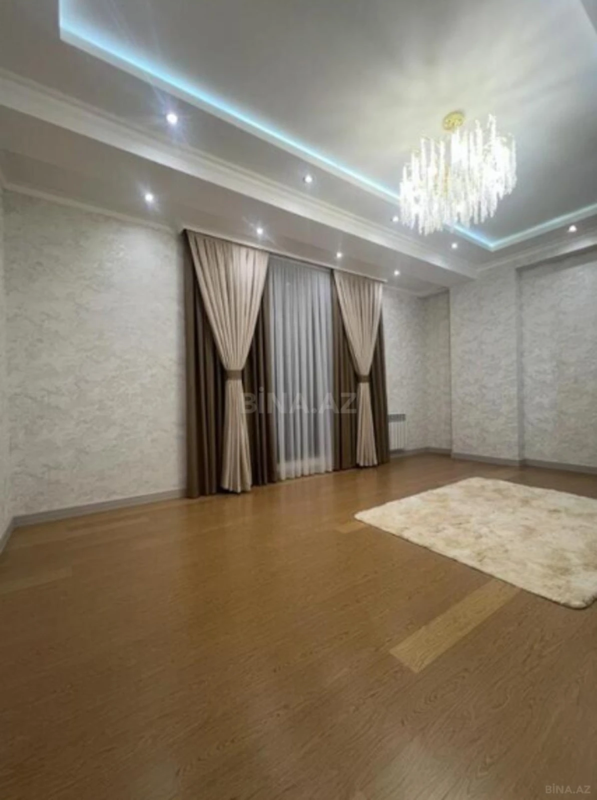 Satılır 2 otaqlı mənzil 76 m²