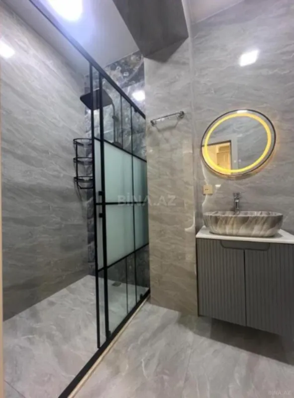 Satılır 2 otaqlı mənzil 76 m²