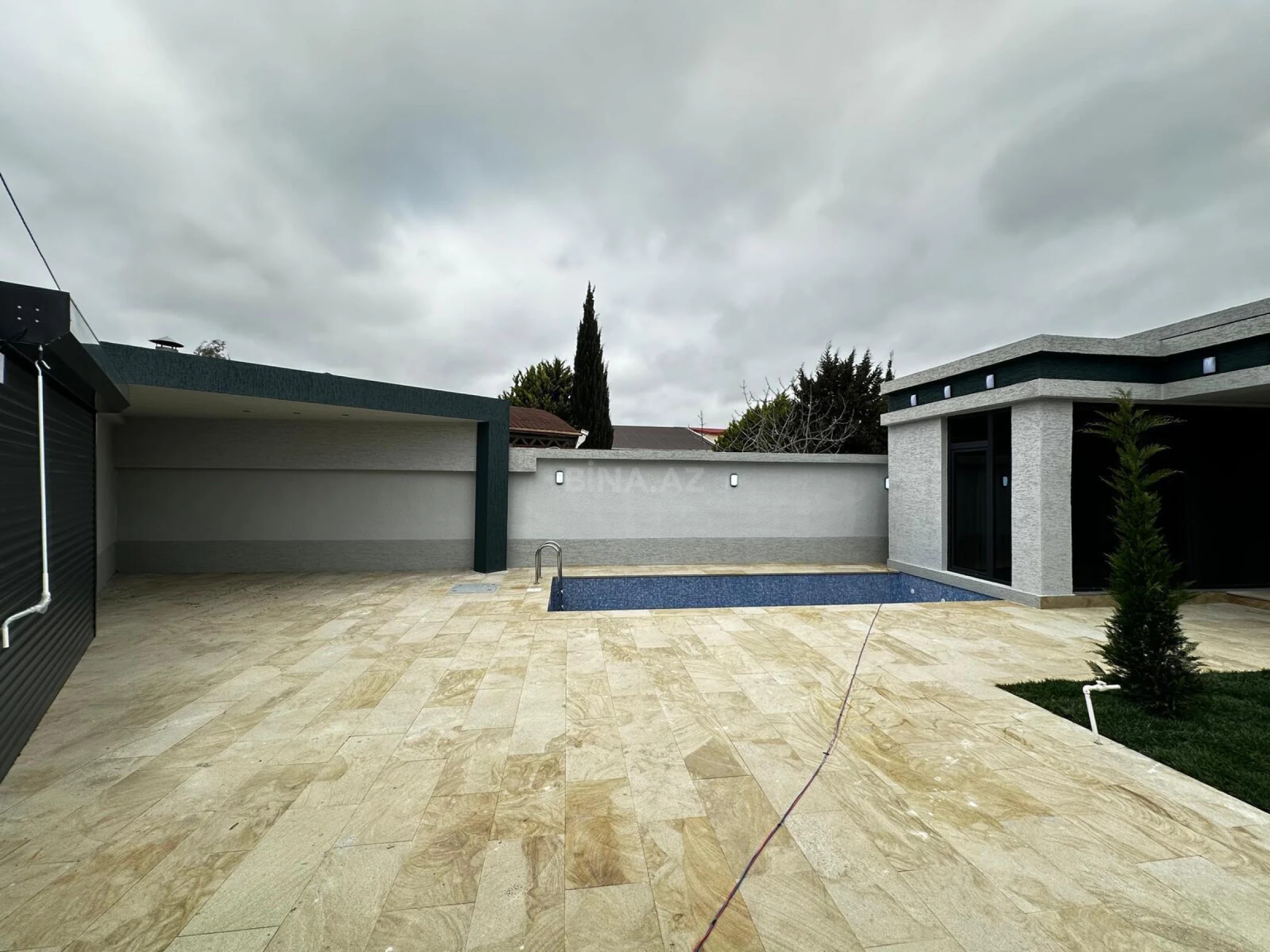 Satılır 4 otaqlı həyət evi 150 m²