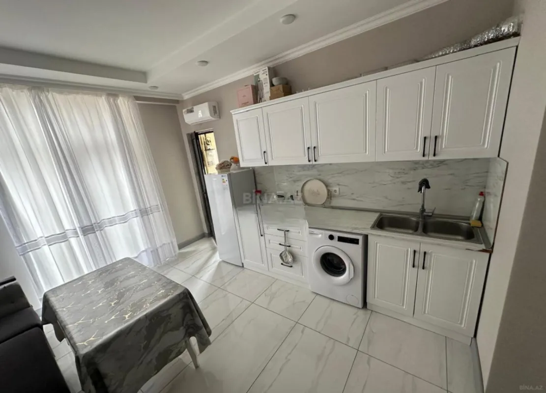 Satılır 2 otaqlı mənzil 82 m²
