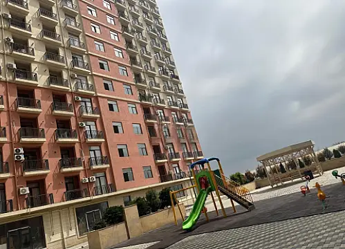 Satılır 2 otaqlı mənzil 82 m²