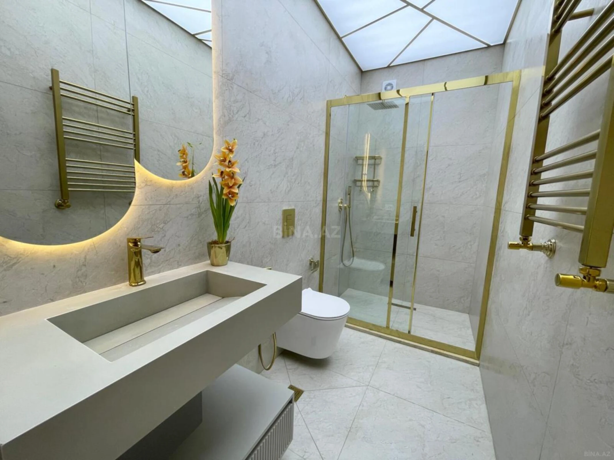 Satılır 3 otaqlı mənzil 95 m²