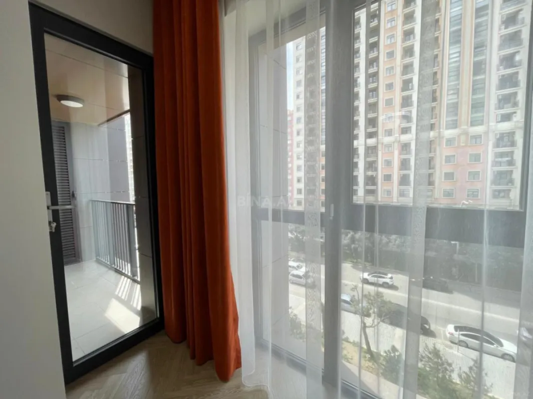 Satılır 3 otaqlı mənzil 95 m²