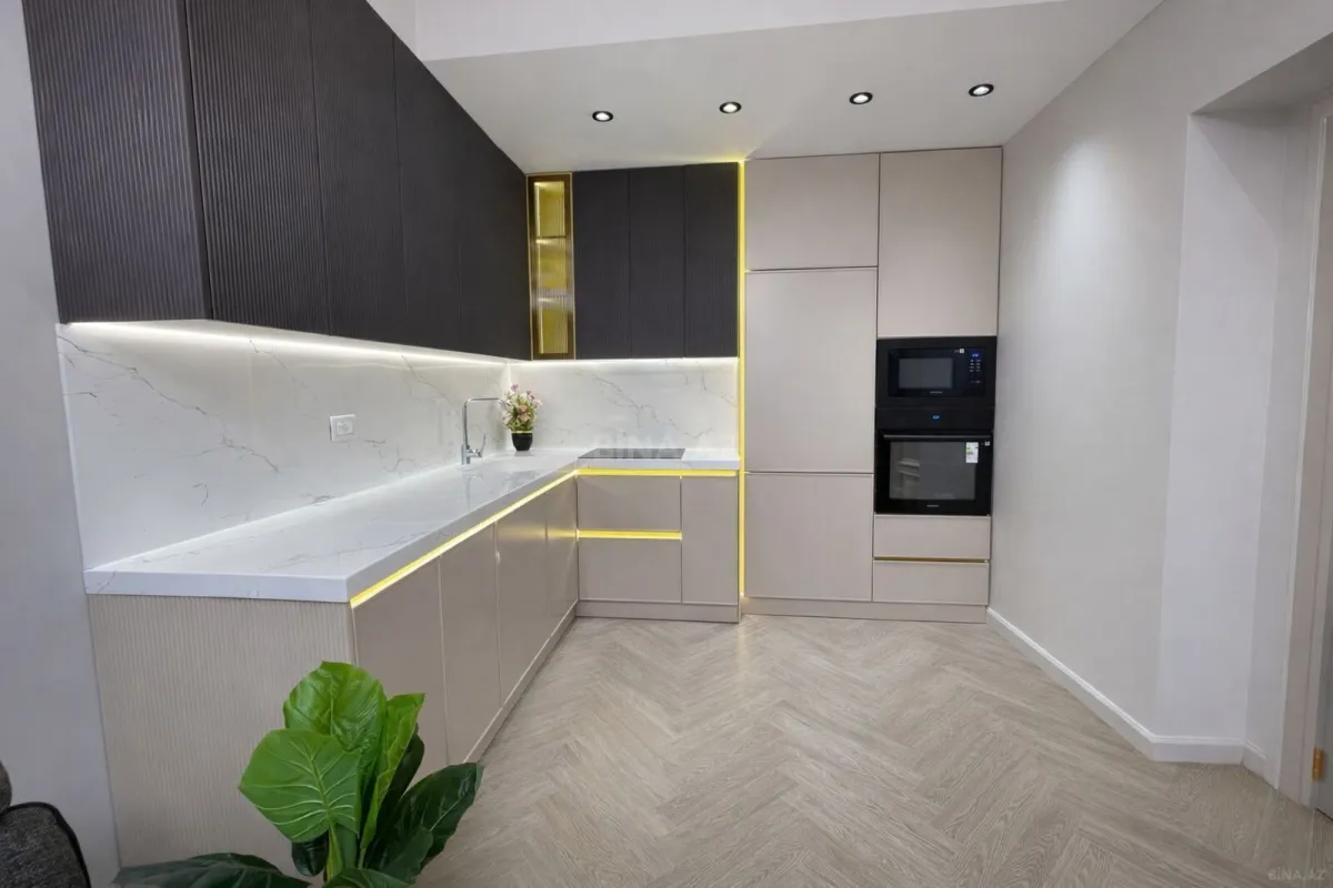 Satılır 3 otaqlı mənzil 95 m²