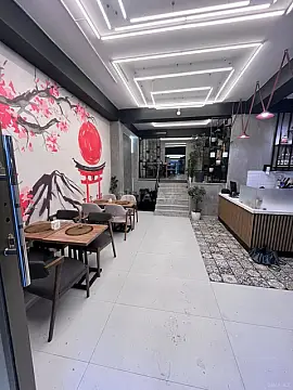 Satılır obyekt 270 m²