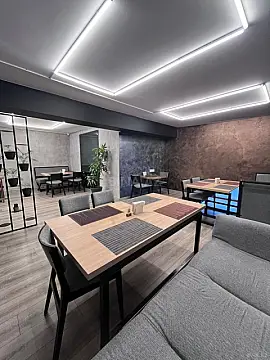 Satılır obyekt 270 m²