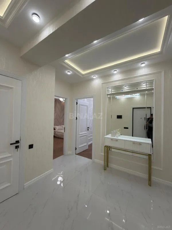Satılır 3 otaqlı mənzil 91 m²