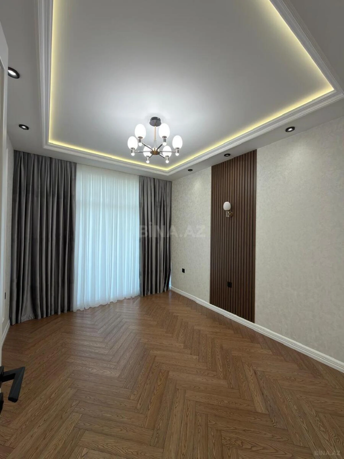 Satılır 3 otaqlı mənzil 91 m²