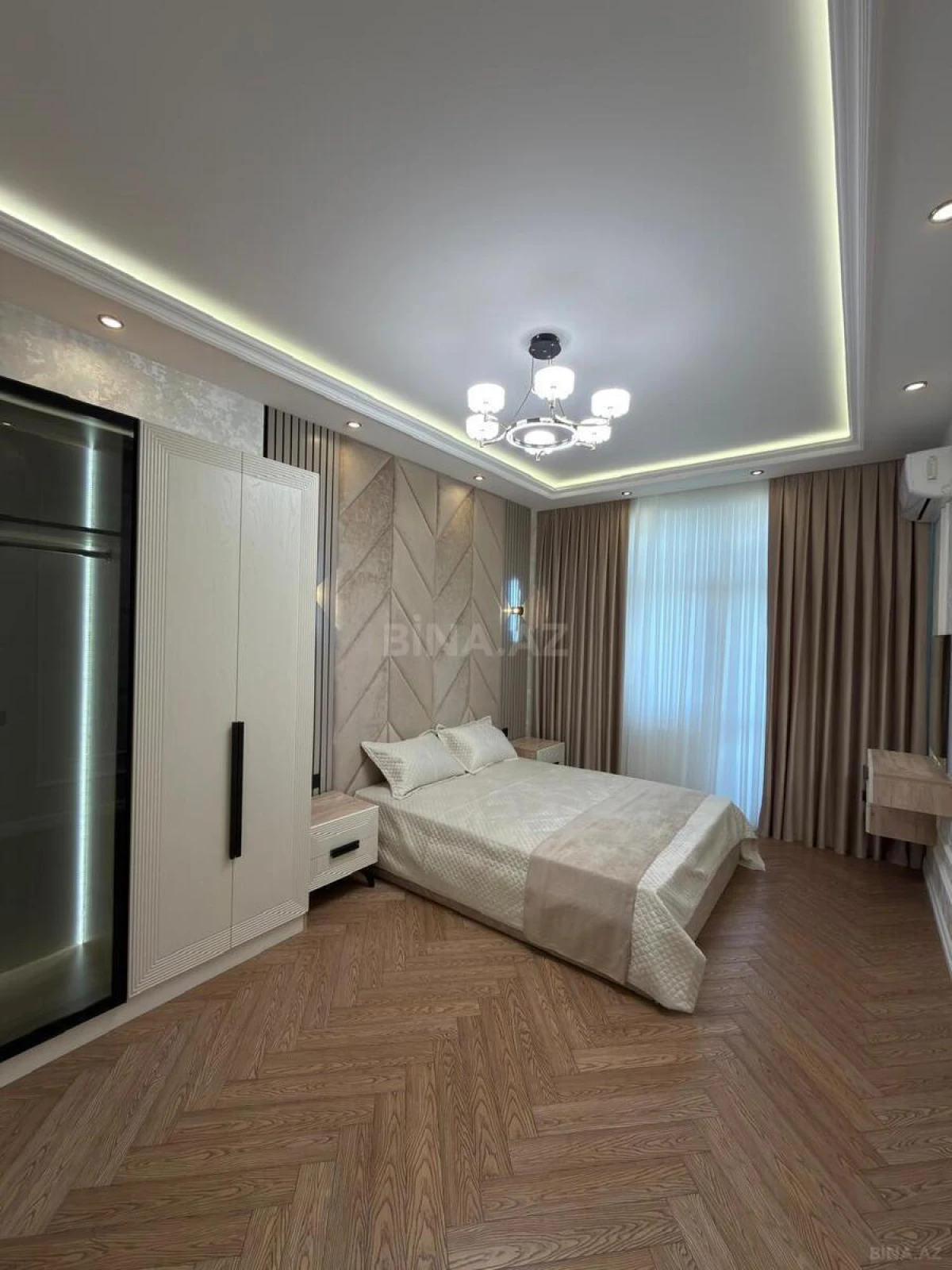 Satılır 3 otaqlı mənzil 91 m²