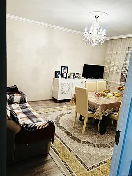 Satılır 4 otaqlı mənzil 100 m²