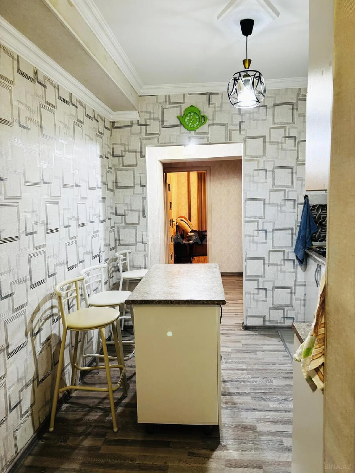 Satılır 4 otaqlı mənzil 100 m²