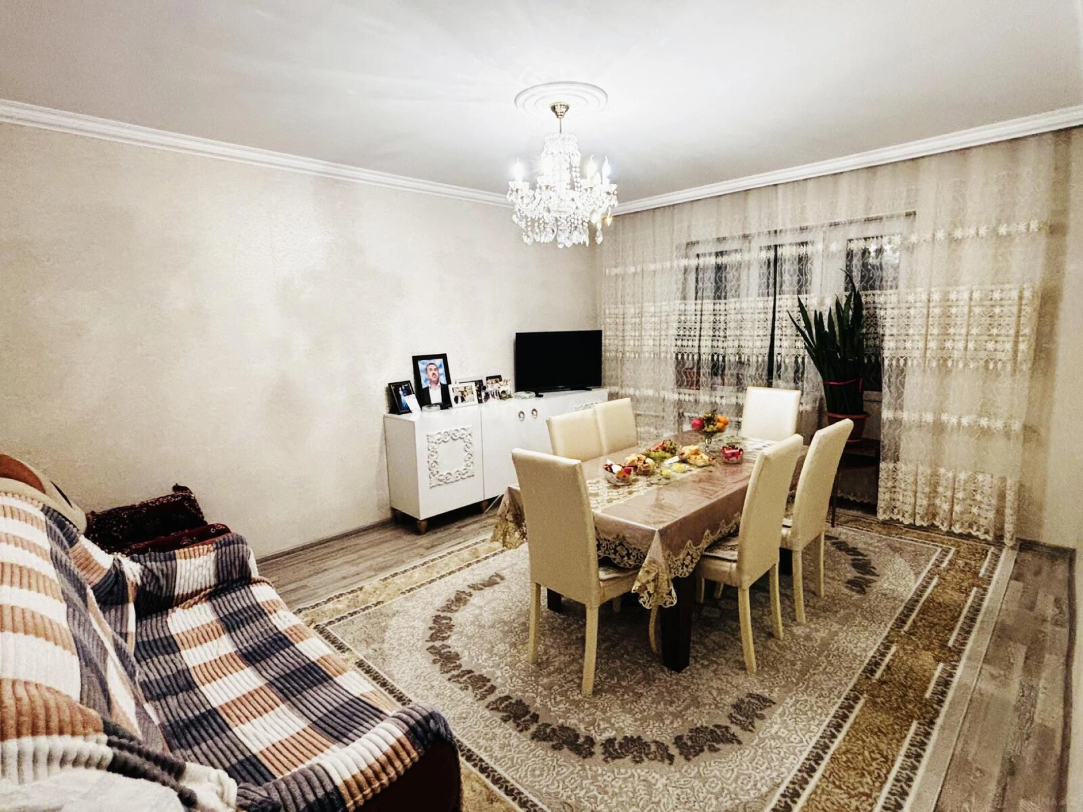 Satılır 4 otaqlı mənzil 100 m²