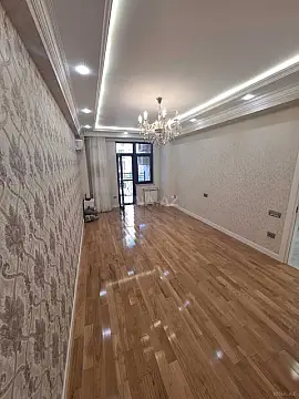 Kirayə verilir 2 otaqlı mənzil 90 m²