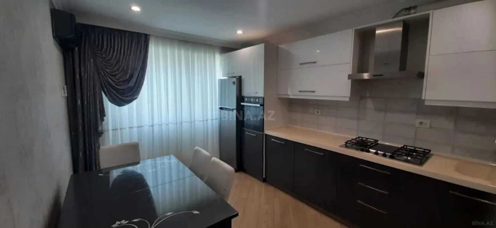 Satılır 3 otaqlı mənzil 85 m²