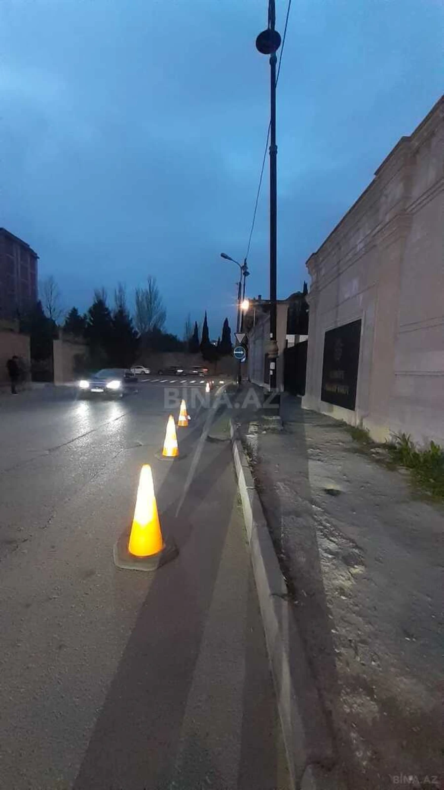 Satılır 3 otaqlı mənzil 42 m²