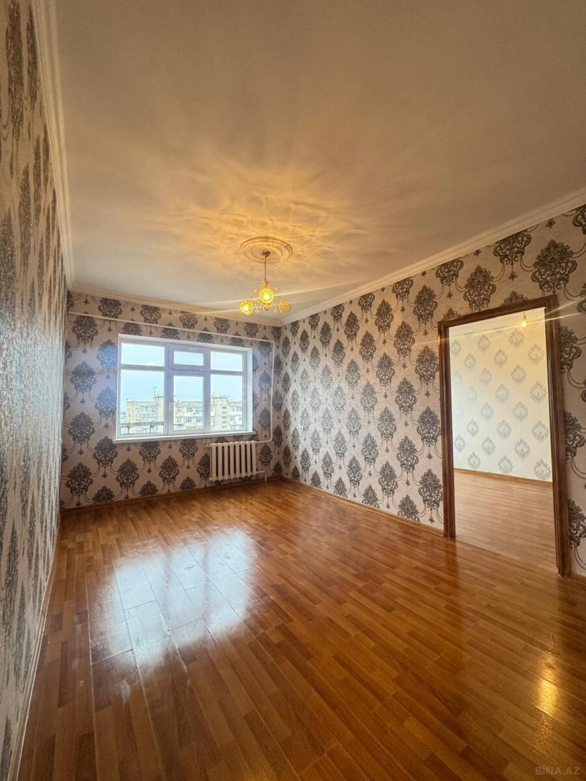 Satılır 4 otaqlı mənzil 100 m²