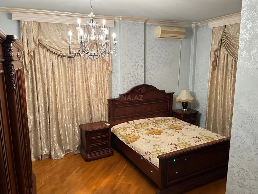 Kirayə verilir 2 otaqlı mənzil 120 m²