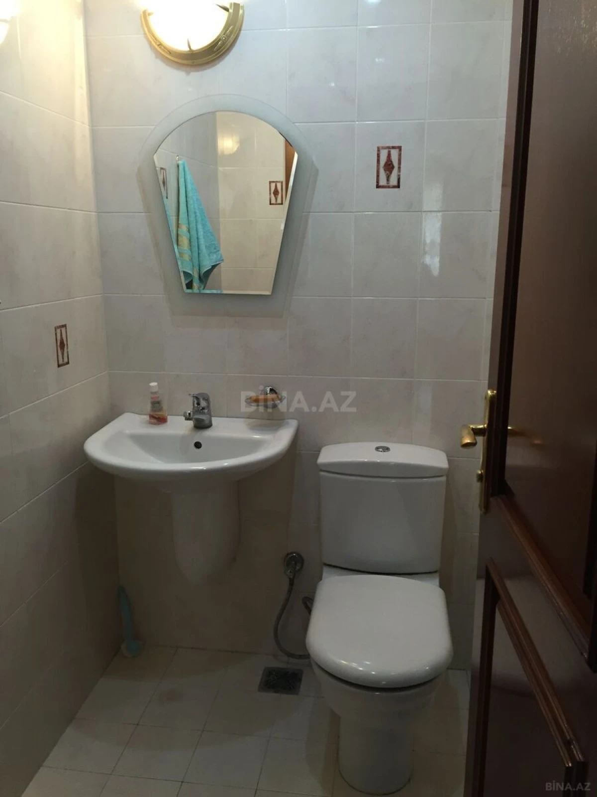 Kirayə verilir 2 otaqlı mənzil 120 m²
