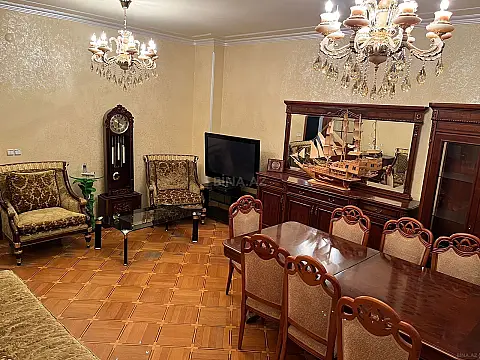 Kirayə verilir 2 otaqlı mənzil 120 m²