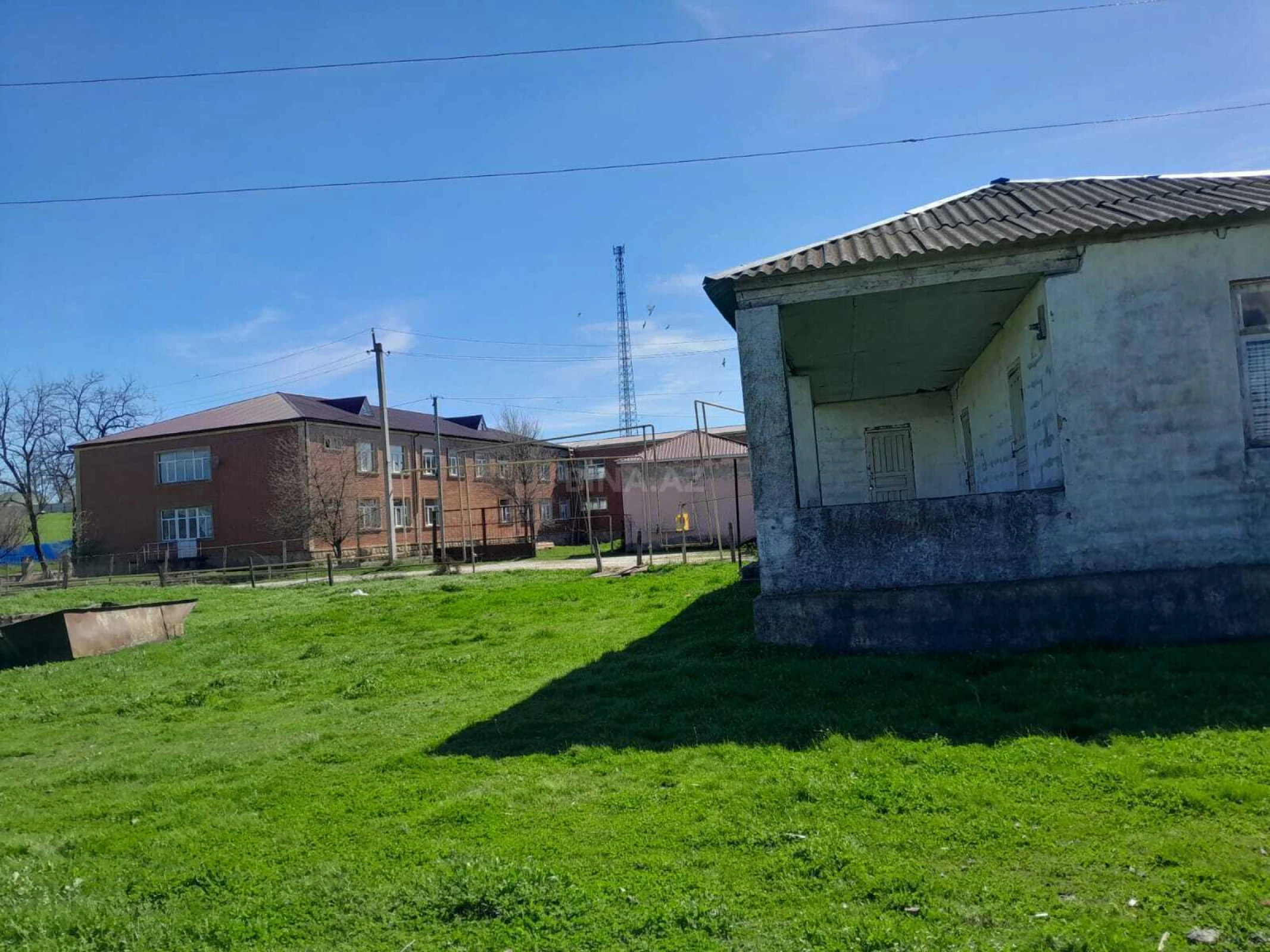 Satılır 4 otaqlı həyət evi 100 m²