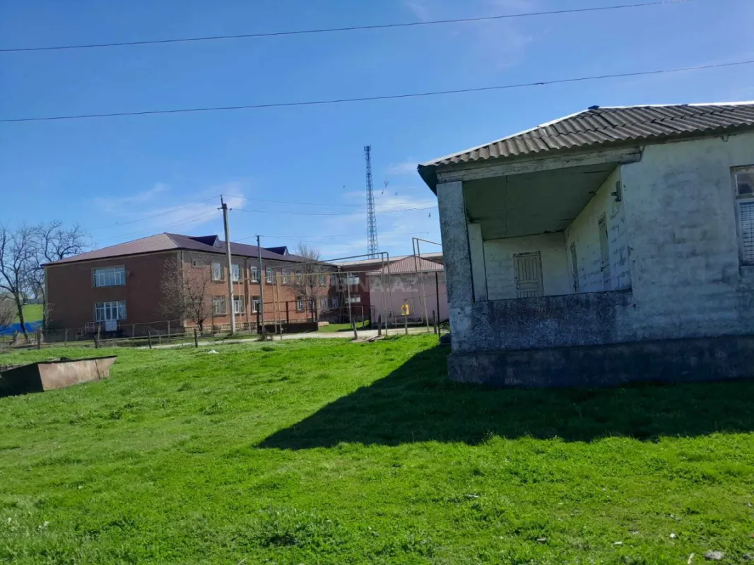 Satılır 4 otaqlı həyət evi 100 m²