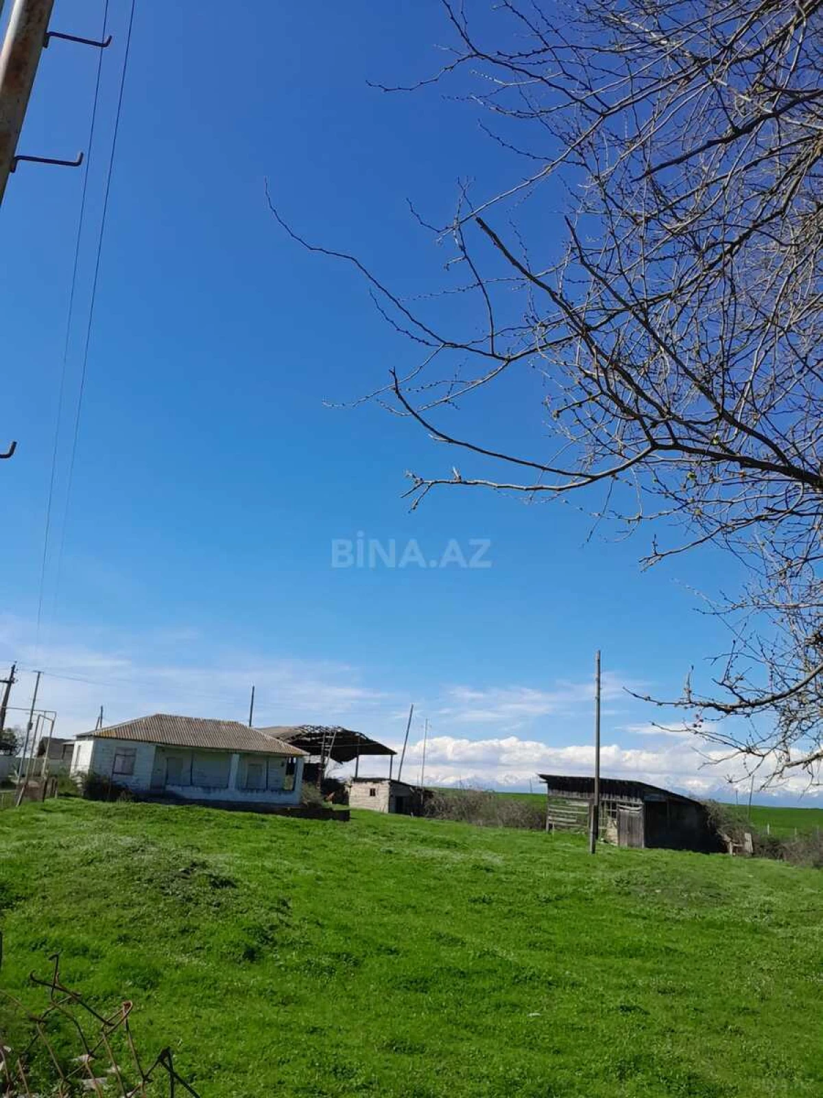 Satılır 4 otaqlı həyət evi 100 m²
