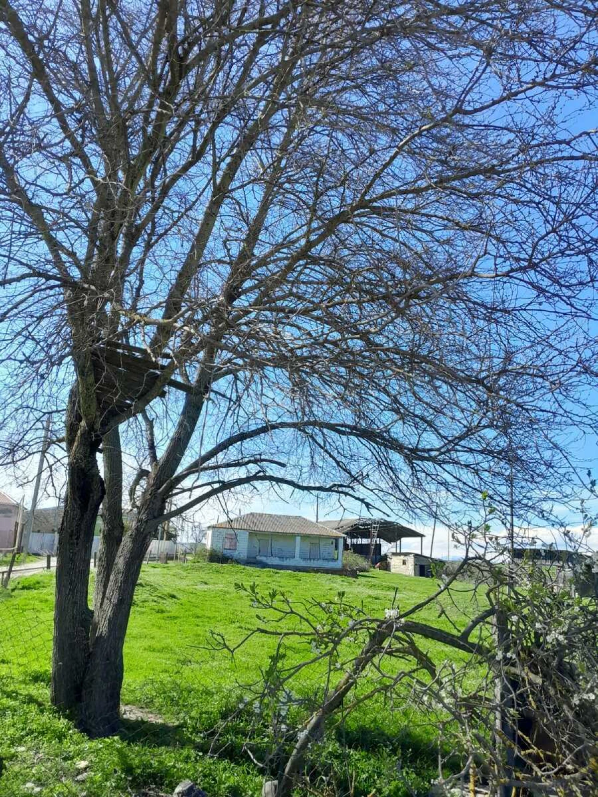 Satılır 4 otaqlı həyət evi 100 m²