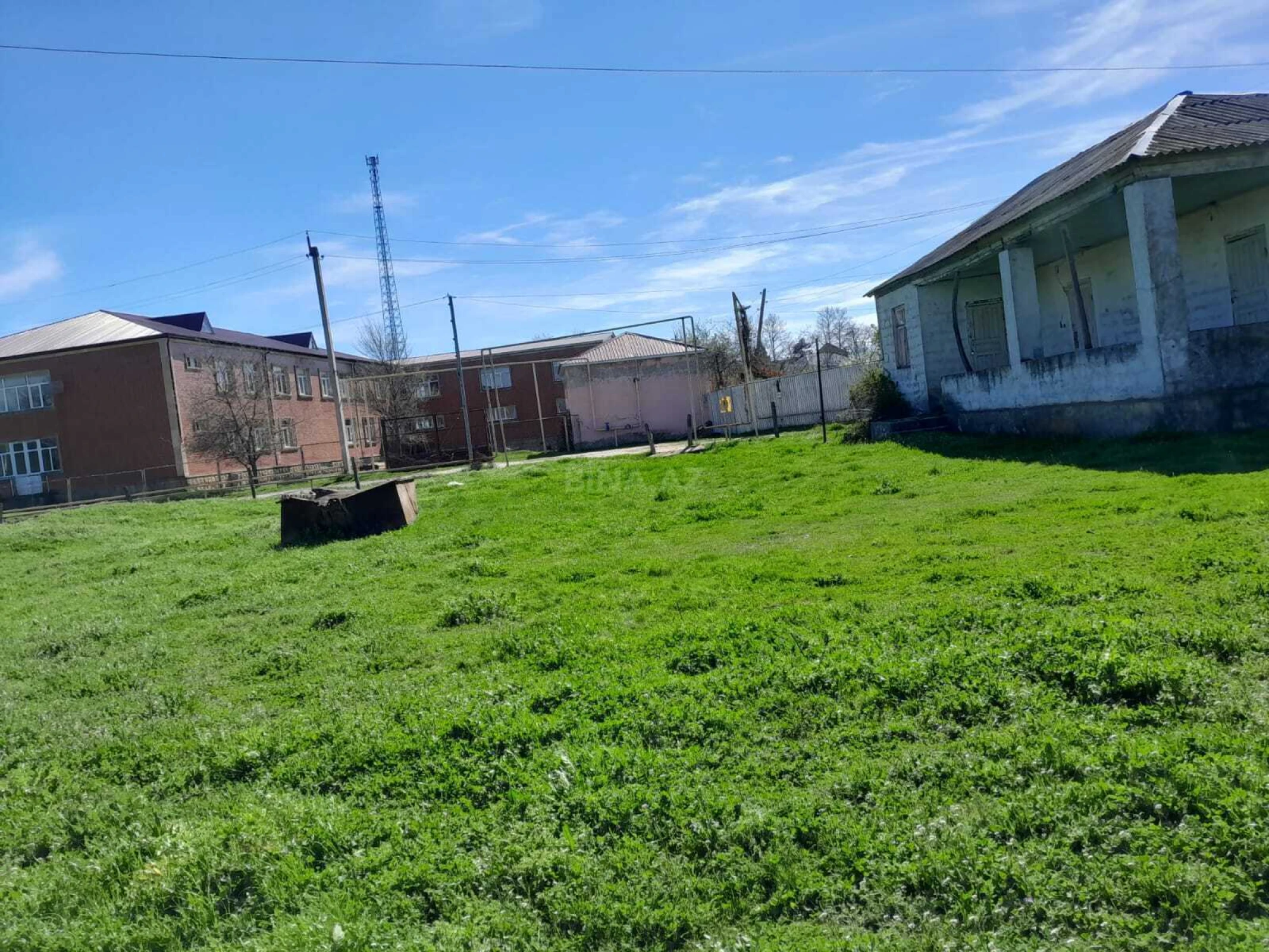 Satılır 4 otaqlı həyət evi 100 m²