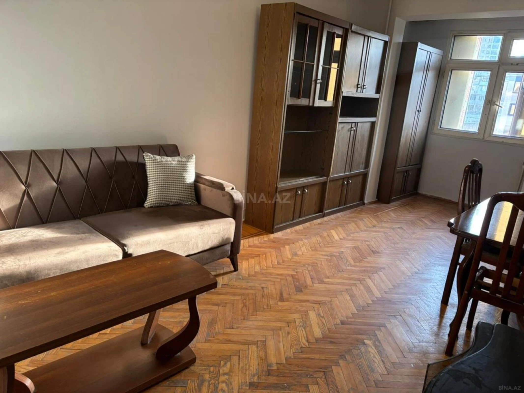 Kirayə verilir 2 otaqlı mənzil 70 m²
