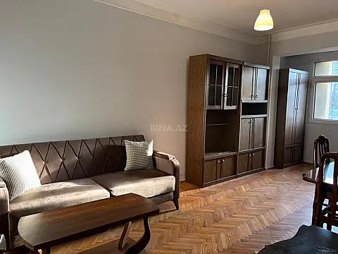 Kirayə verilir 2 otaqlı mənzil 70 m²