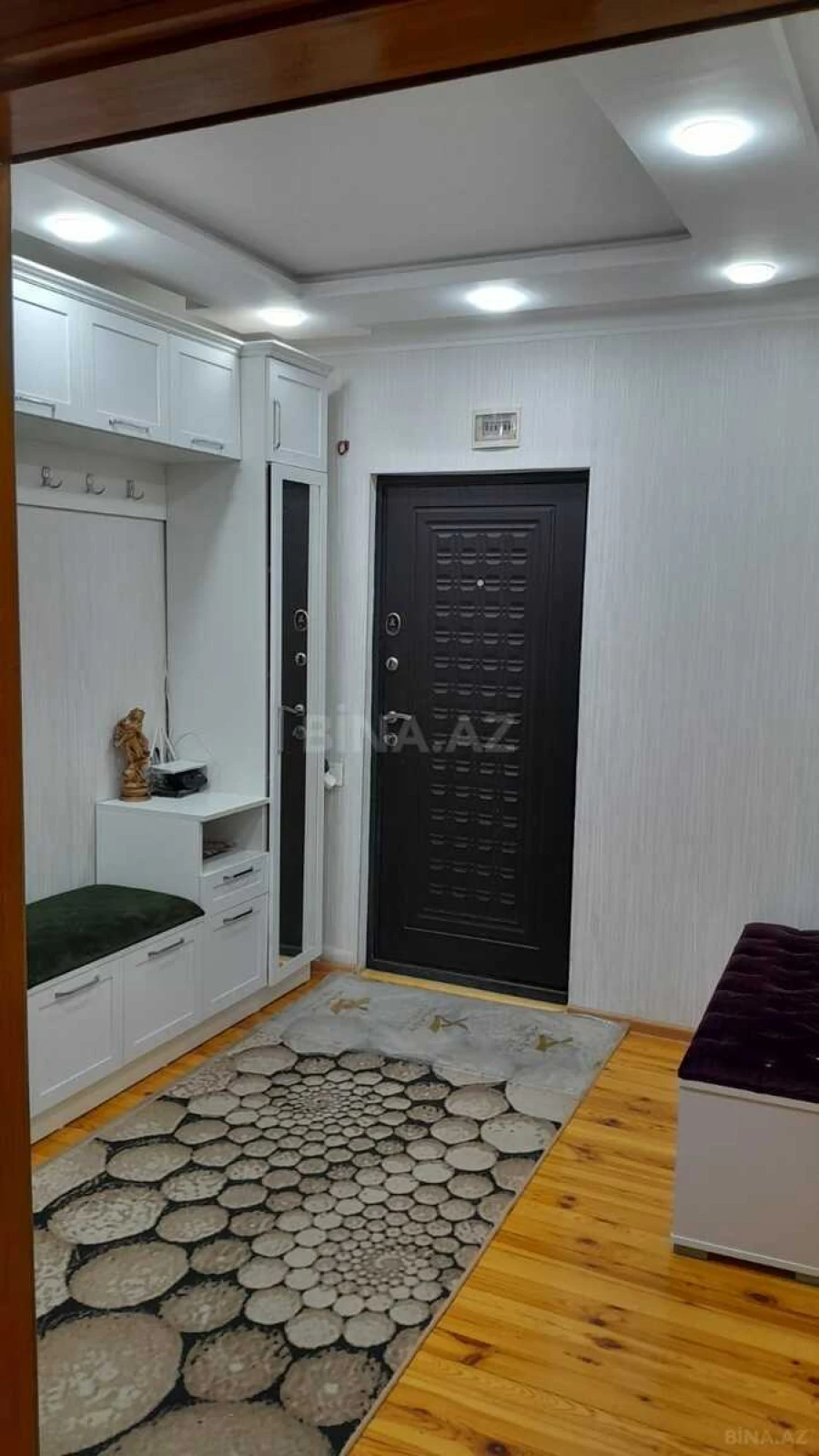 Kirayə verilir 2 otaqlı mənzil 60 m²
