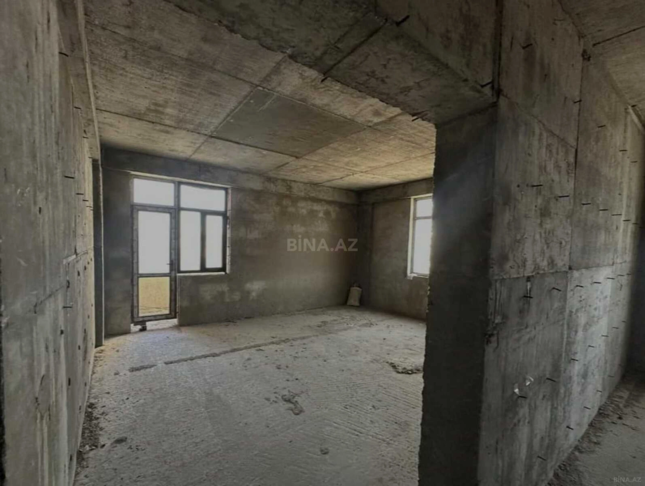 Satılır 3 otaqlı mənzil 150 m²