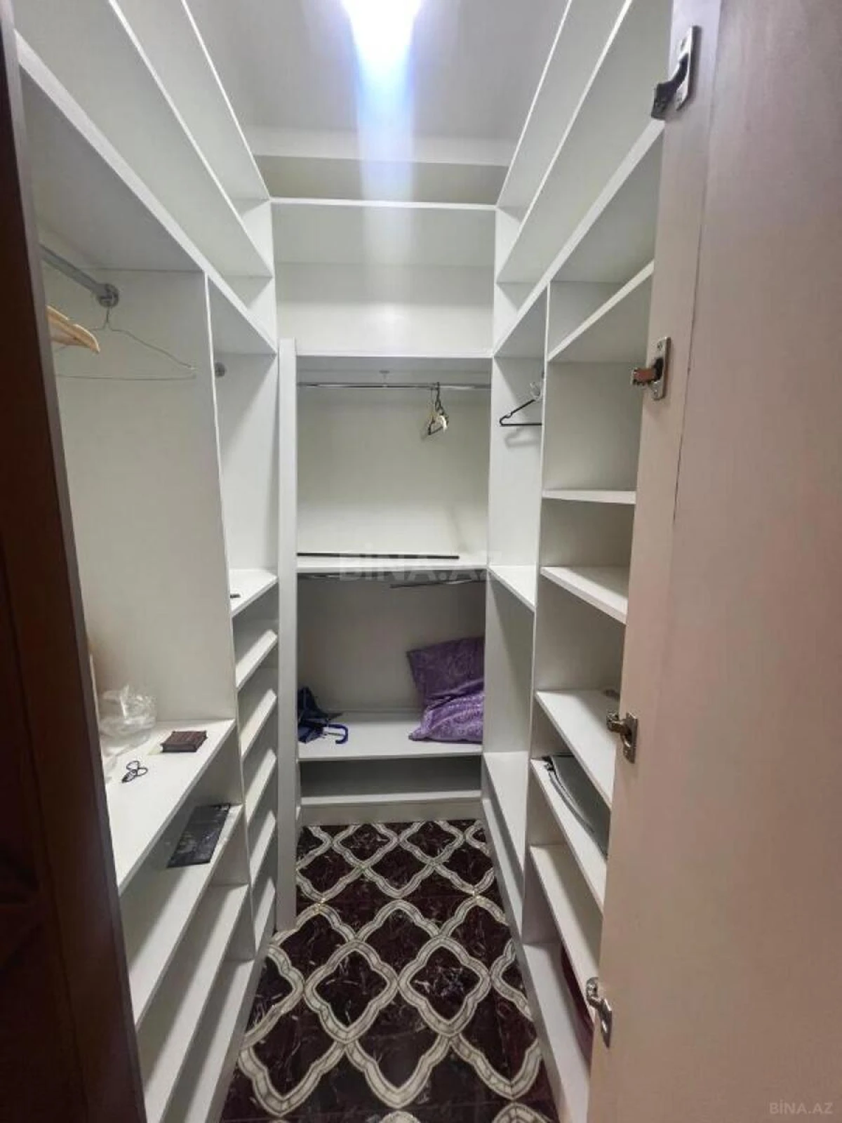 Satılır 3 otaqlı mənzil 112 m²