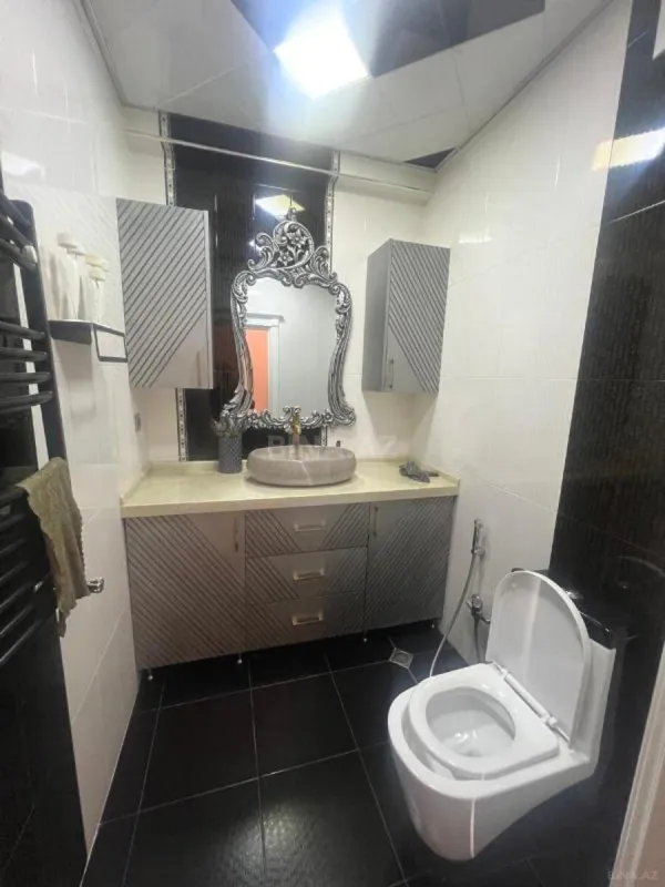 Satılır 3 otaqlı mənzil 112 m²