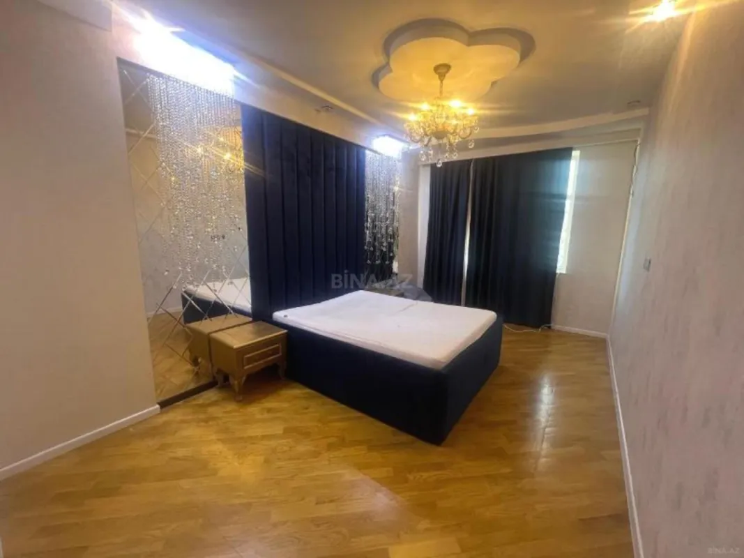 Satılır 3 otaqlı mənzil 112 m²