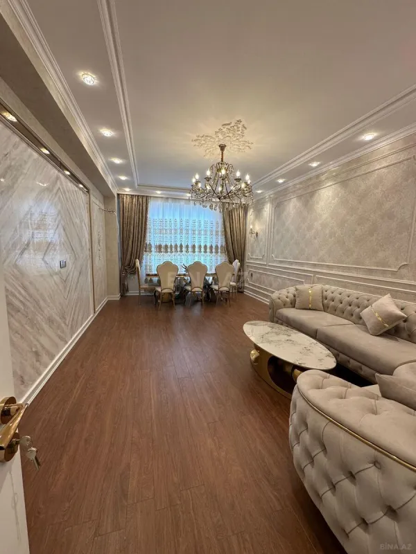 Satılır 2 otaqlı mənzil 109 m²