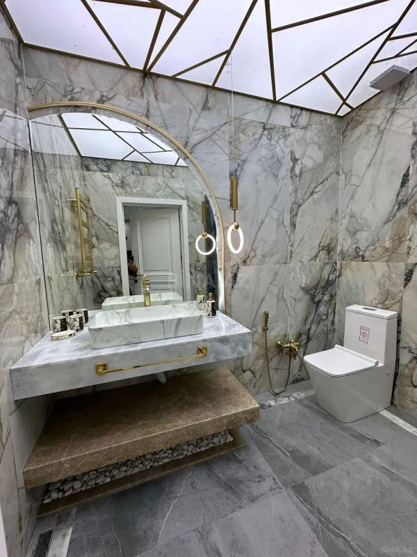 Satılır 2 otaqlı mənzil 109 m²