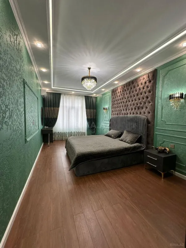 Satılır 2 otaqlı mənzil 109 m²