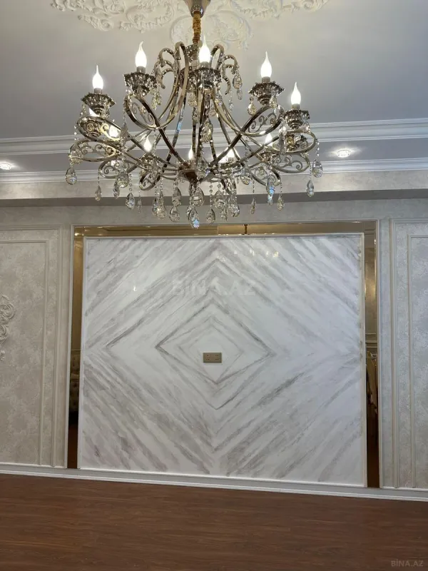 Satılır 2 otaqlı mənzil 109 m²