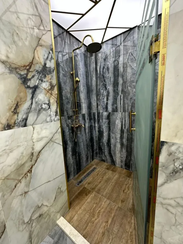 Satılır 2 otaqlı mənzil 109 m²